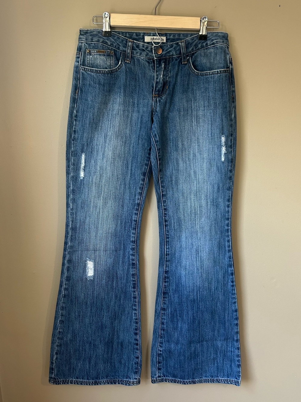 Billabong Distressed Flare Jeans Medium Wash Denim Women’s Size 7